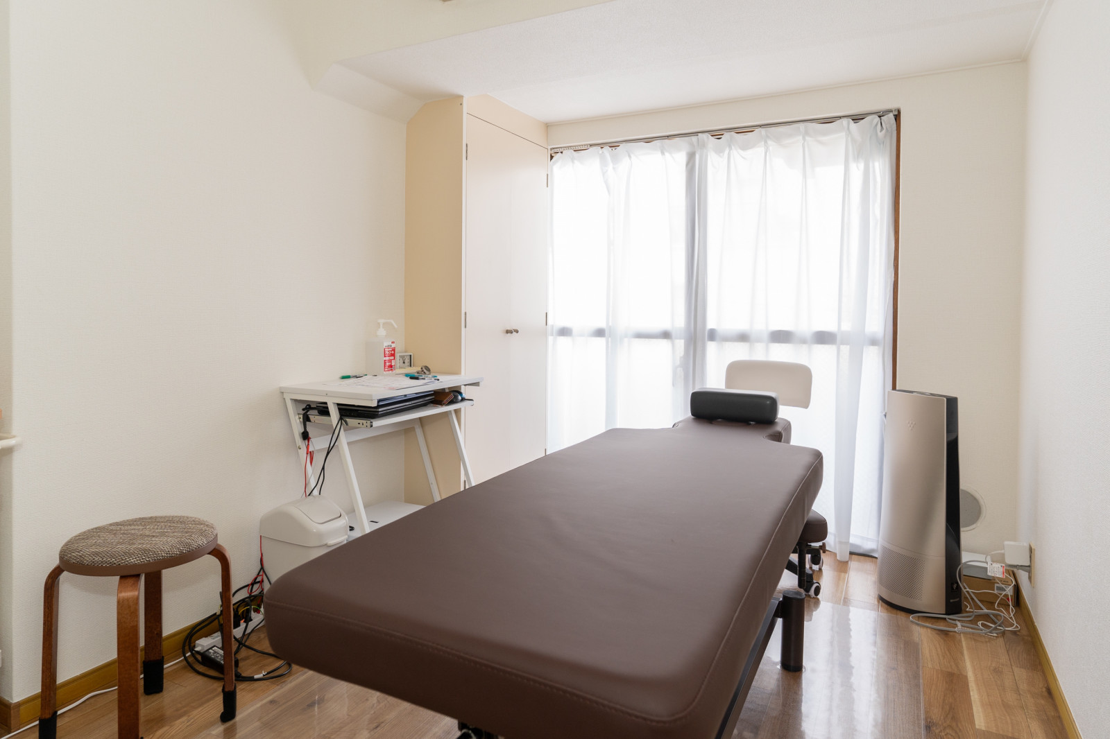 カイロプラクティックテーブル